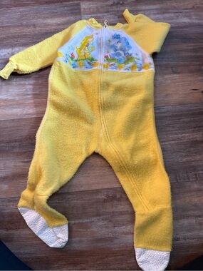 Vintage Yellow is Fleece Baby One-Piece Care Bears PJs size 3T